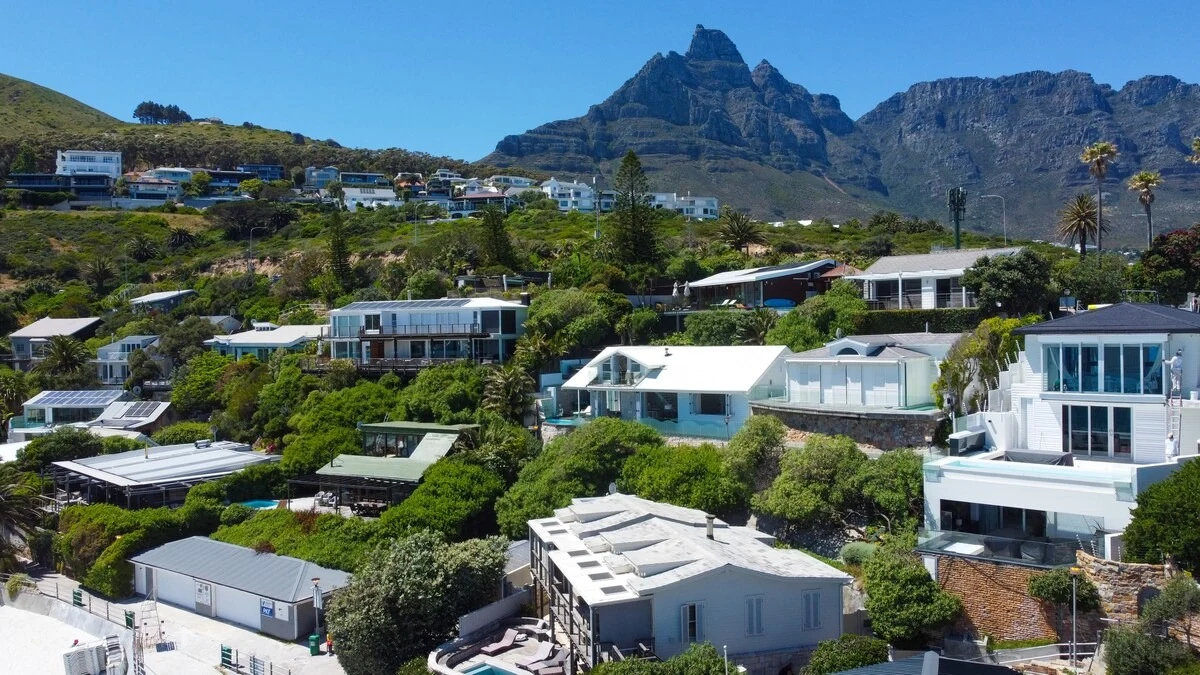 Aerial view of Bungalow 69 beneath the Twelve Apostles
